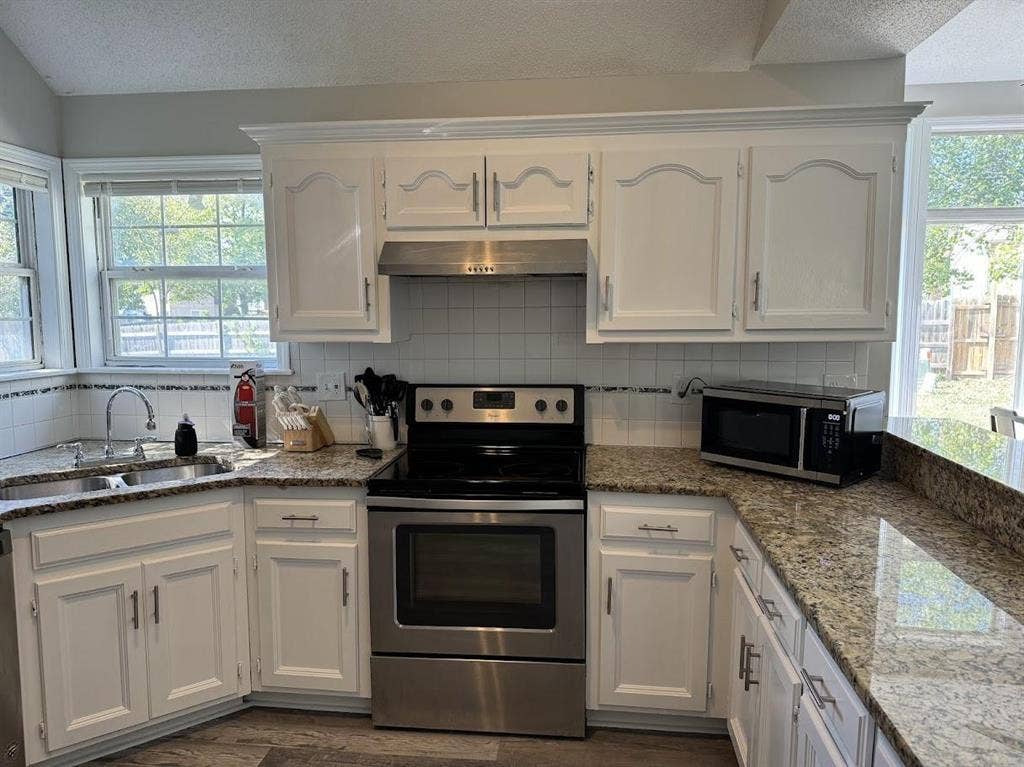 6 BR in Grandview