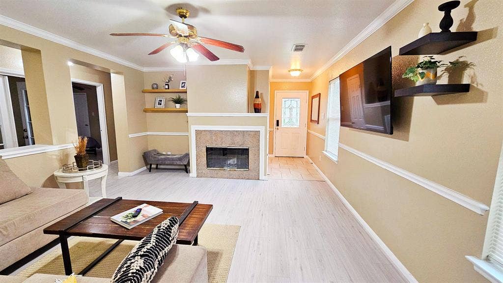 3 BR in Houston