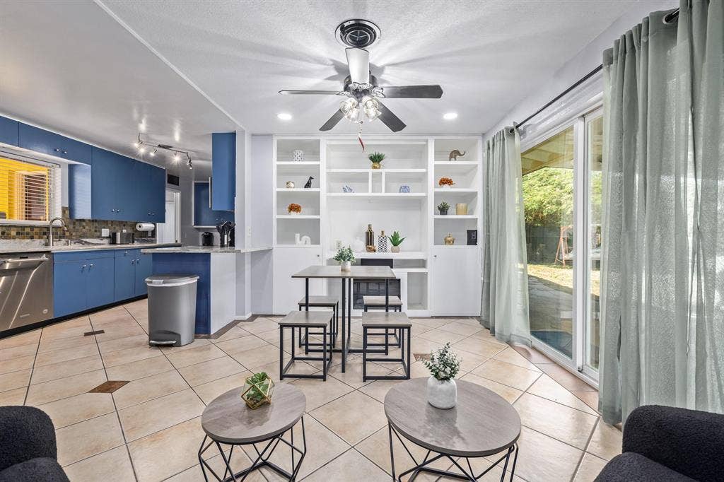 7 BR in Phoenix