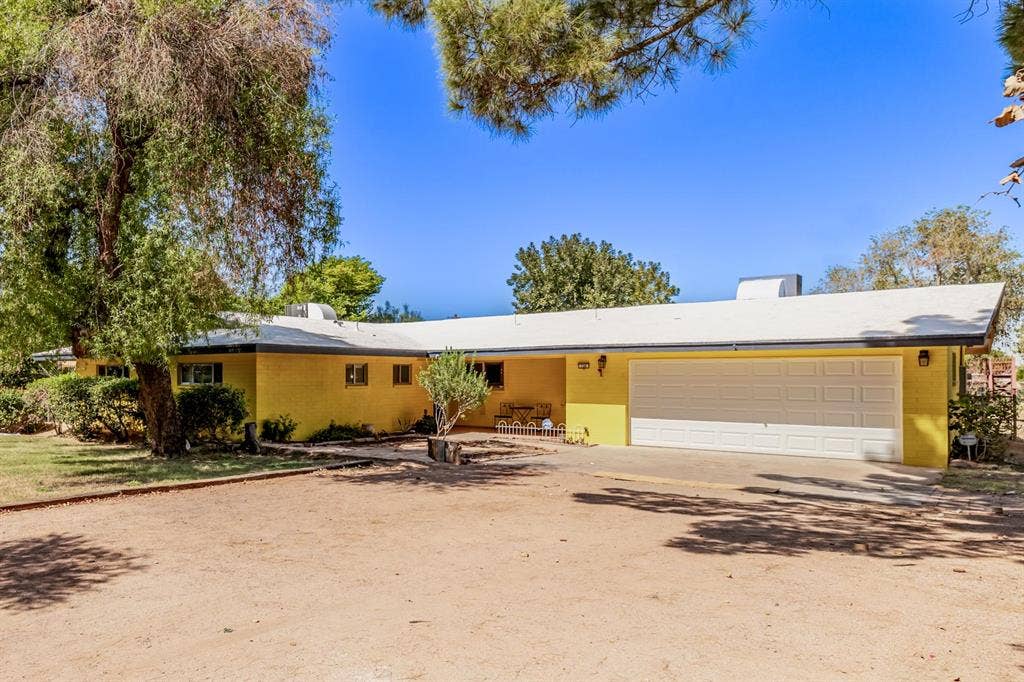 7 BR in Phoenix