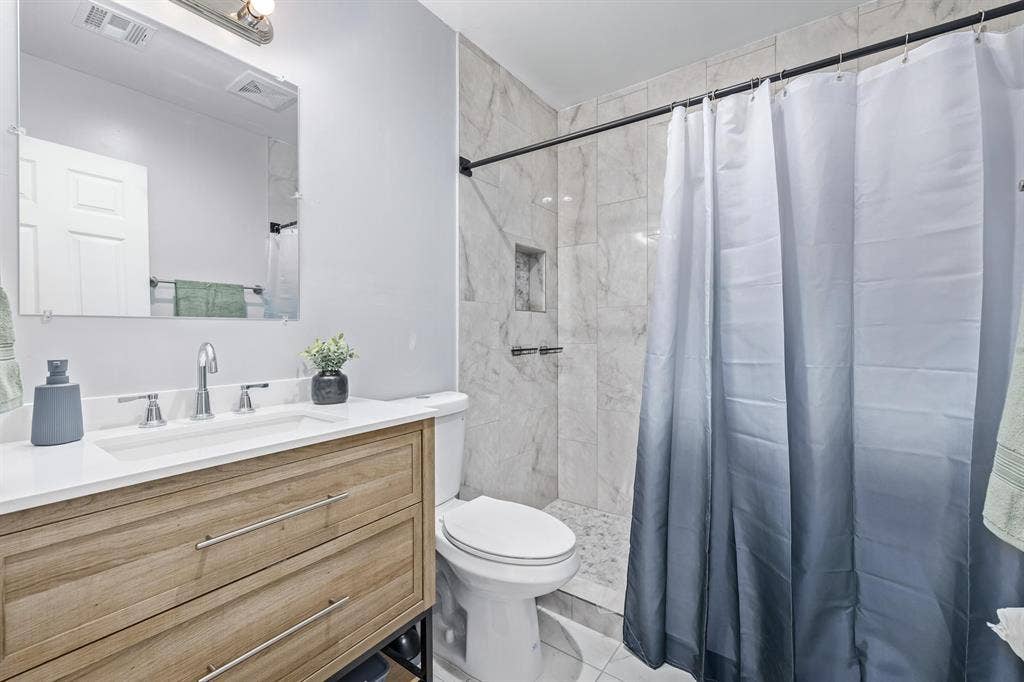 7 BR in Phoenix