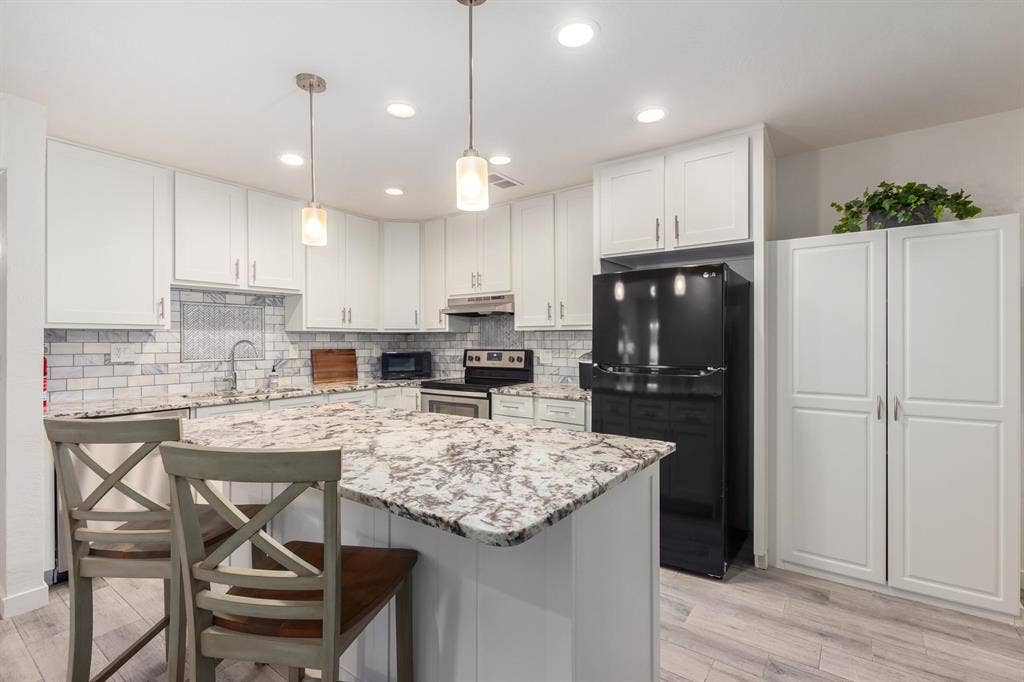 7 BR in Phoenix