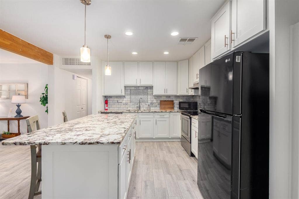 7 BR in Phoenix