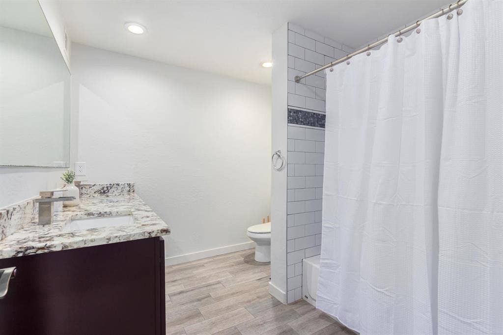 7 BR in Phoenix