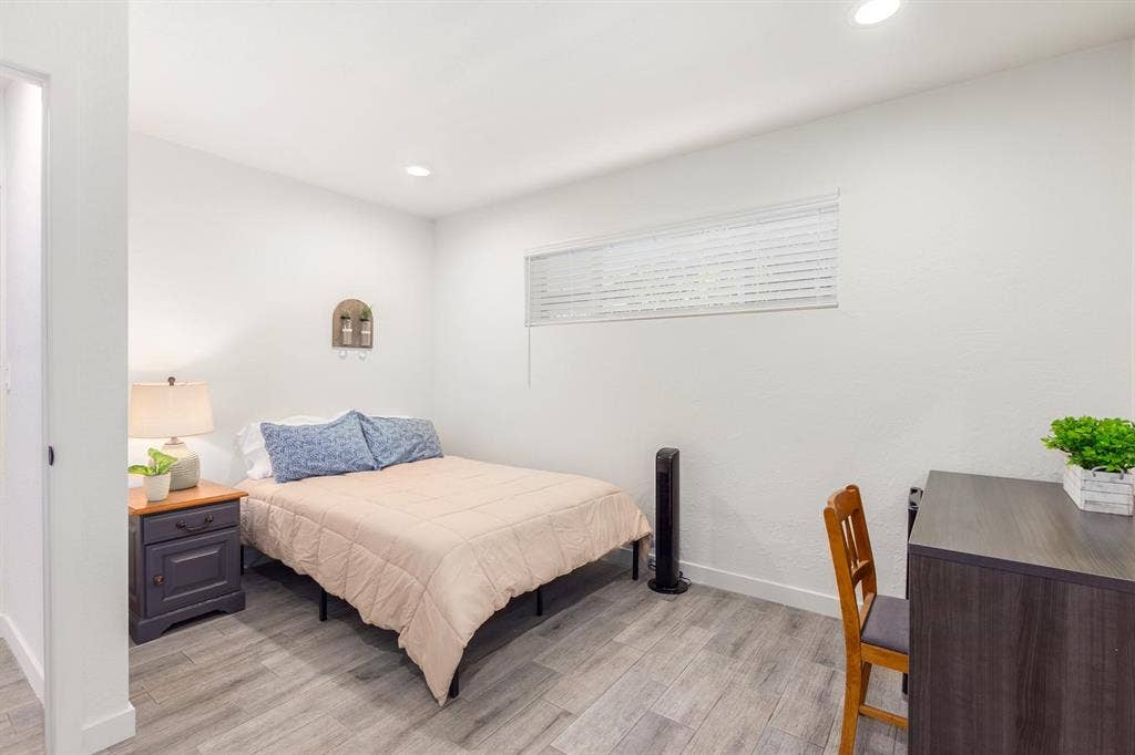 7 BR in Phoenix