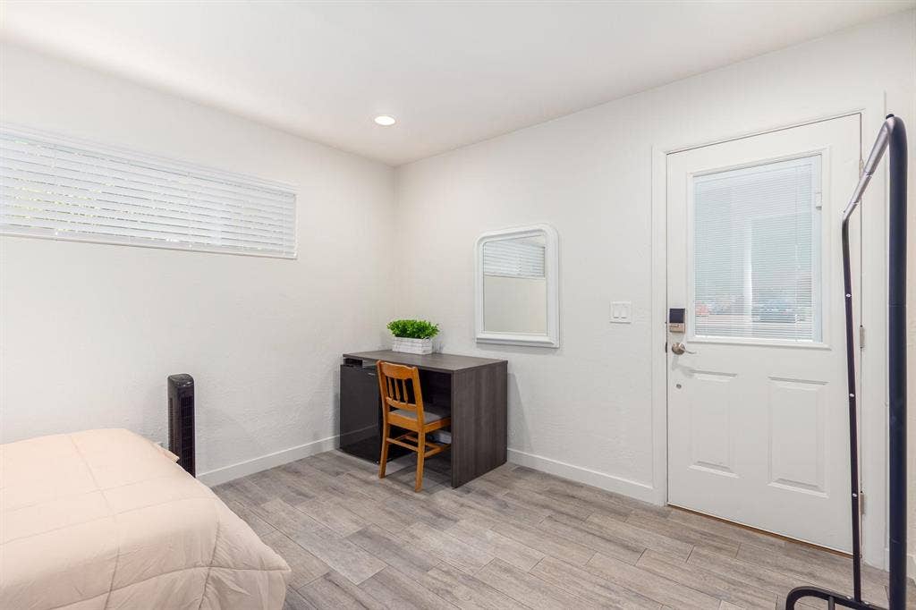 7 BR in Phoenix