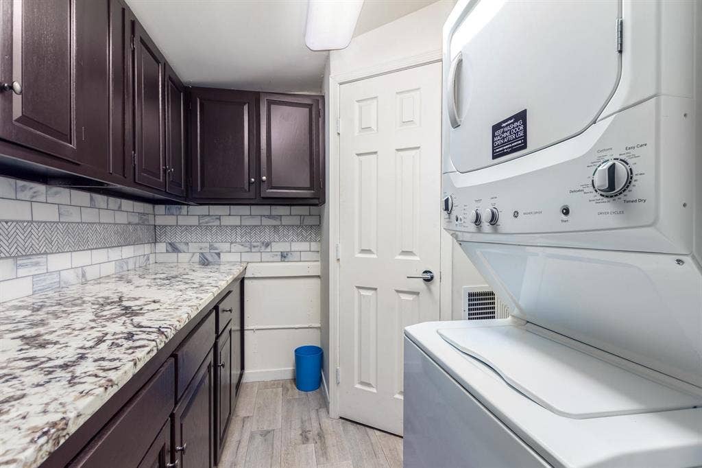 7 BR in Phoenix