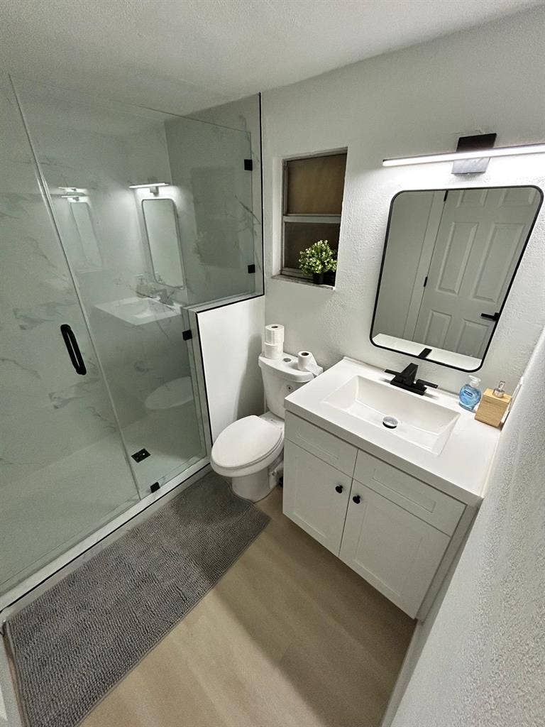 5 BR in Holiday