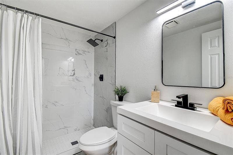 5 BR in Holiday