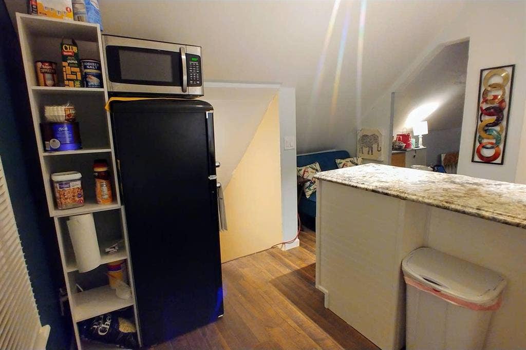 1 BR in Cleveland