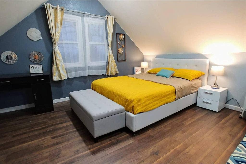 1 BR in Cleveland