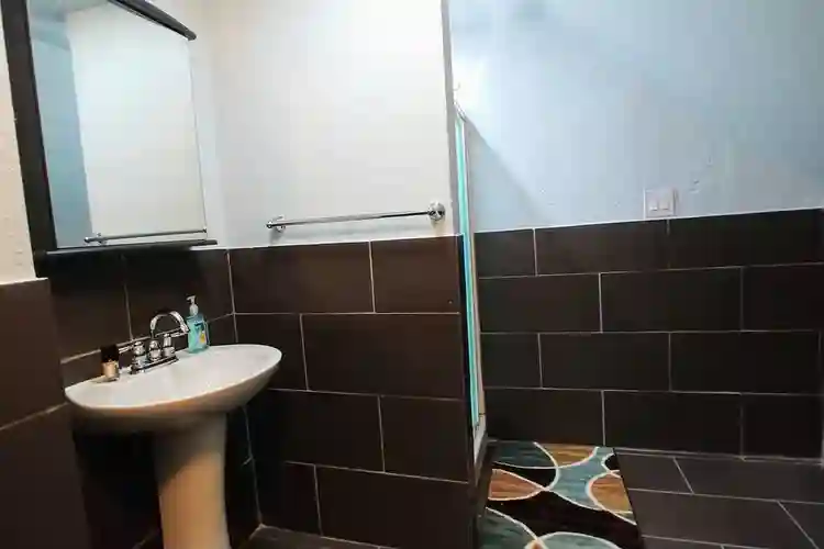 1 BR in Cleveland