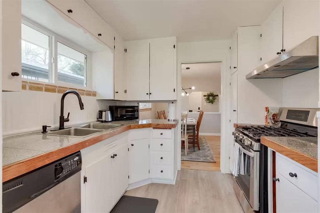 6 BR in Denver