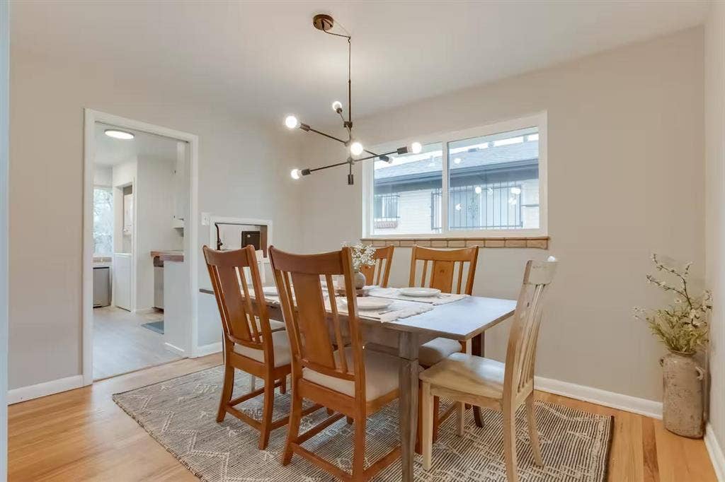 6 BR in Denver