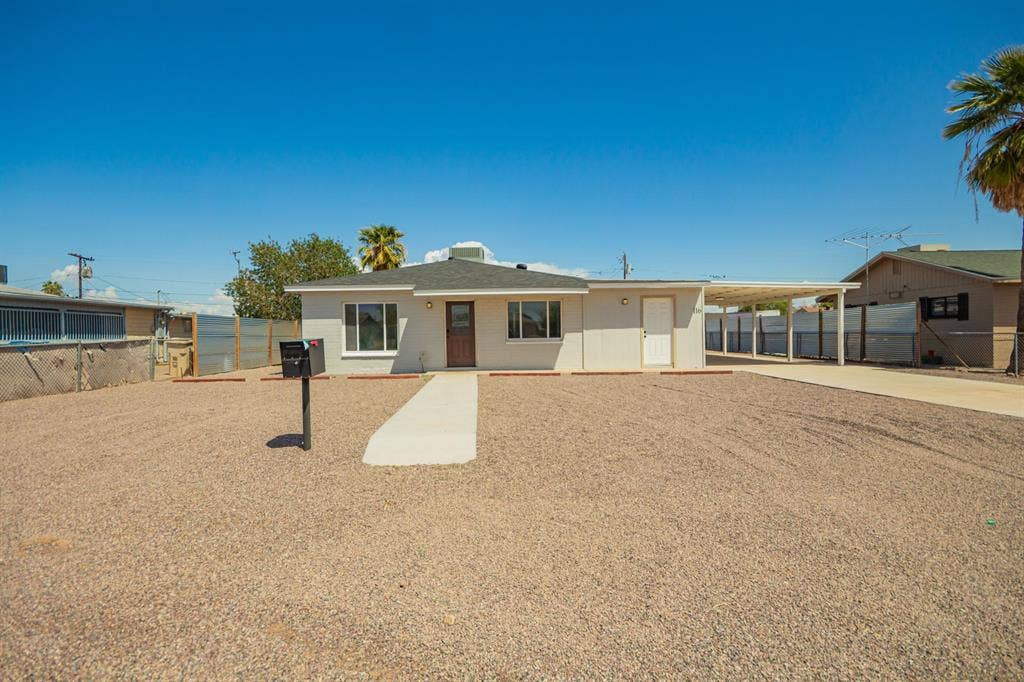 7 BR in Buckeye