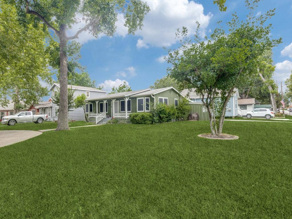 4 BR in Humble