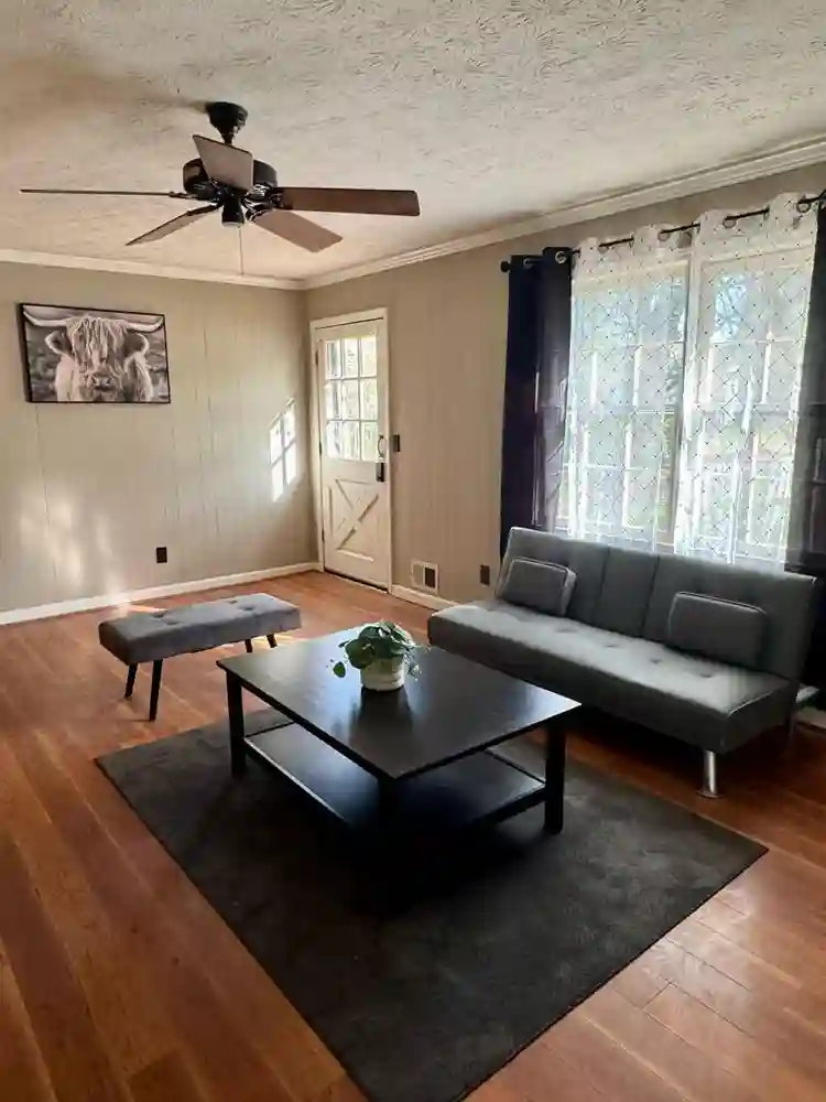 5 BR in Lilburn
