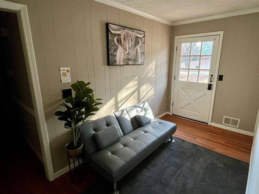 5 BR in Lilburn