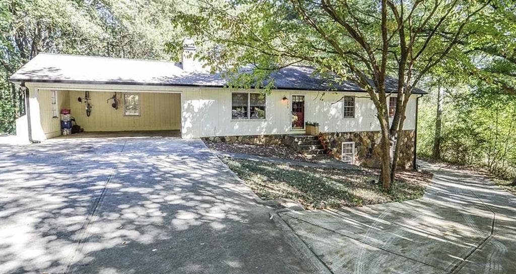 5 BR in Lilburn