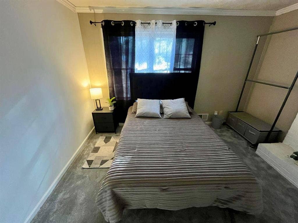 5 BR in Lilburn