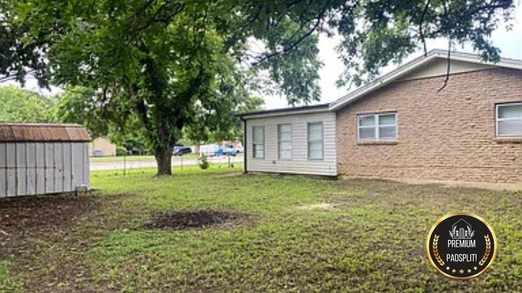 6 BR in Arlington