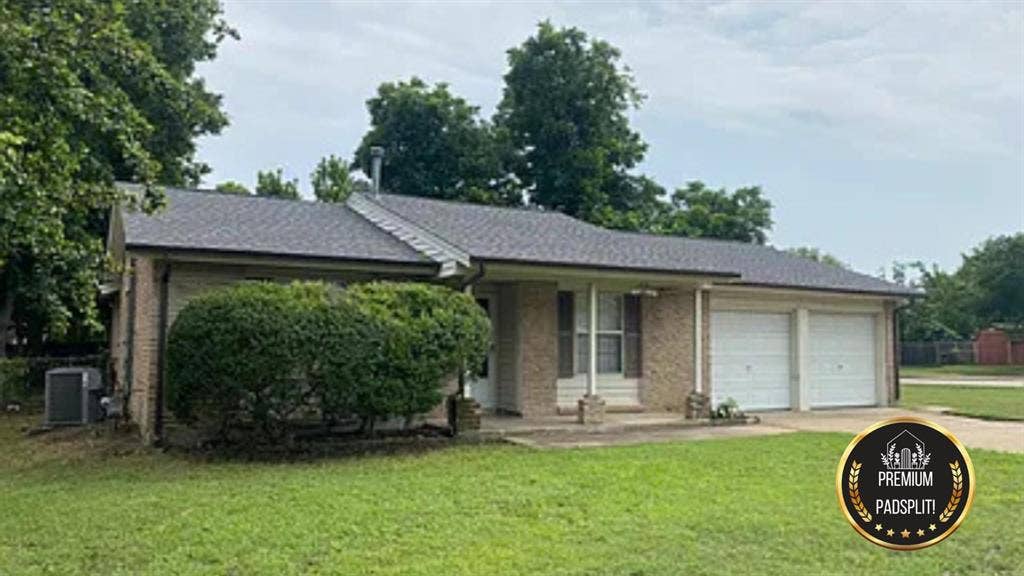 6 BR in Arlington