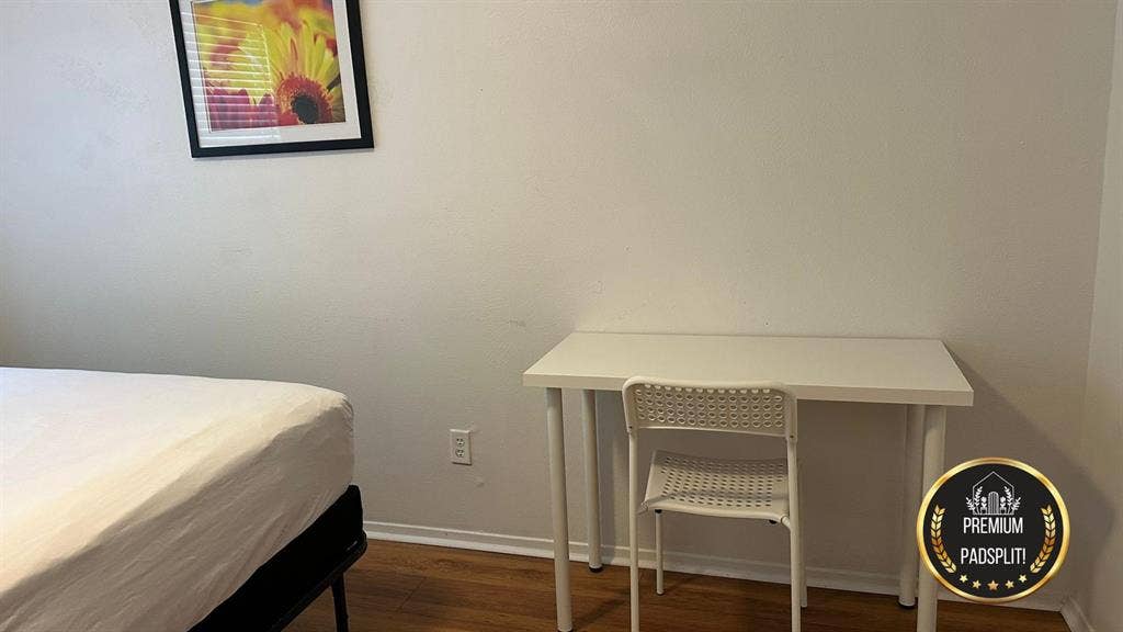 6 BR in Arlington