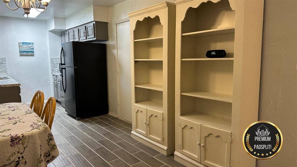 6 BR in Arlington