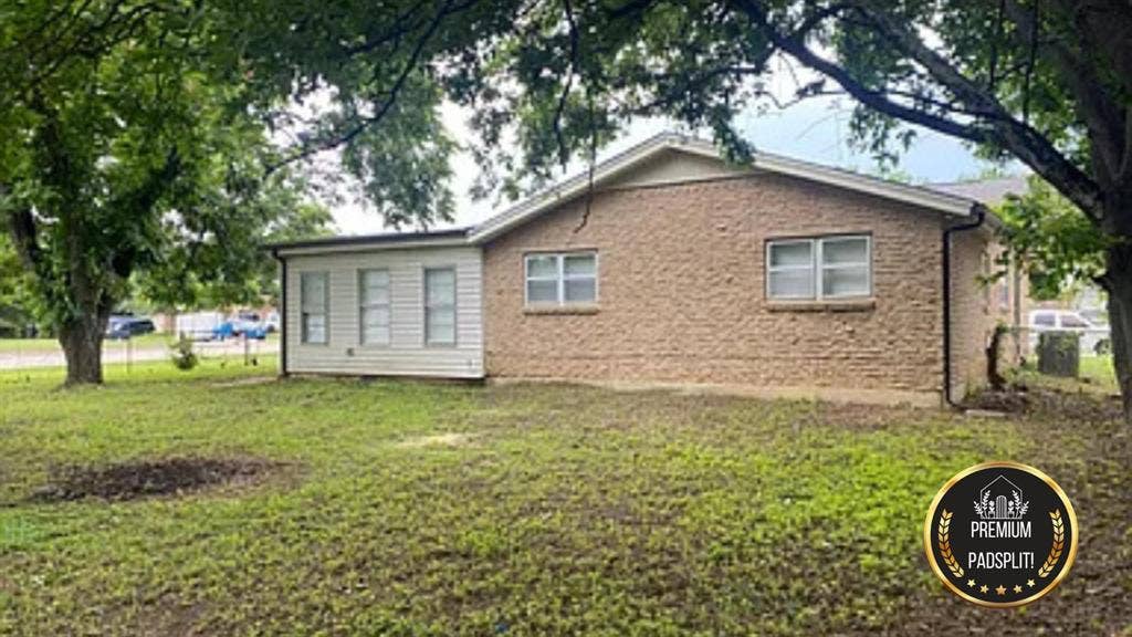 6 BR in Arlington