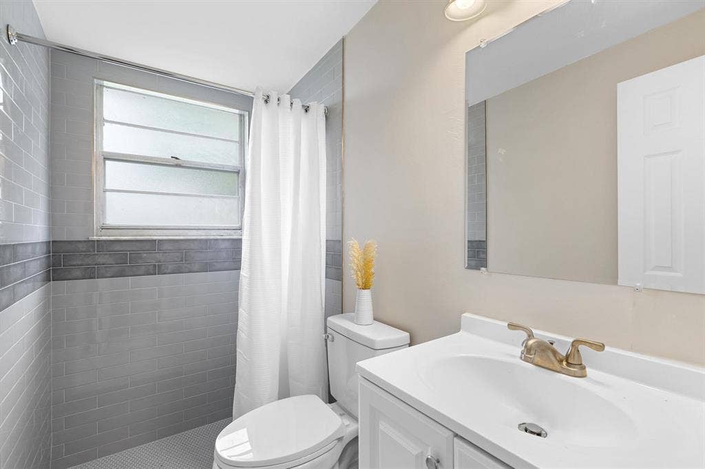8 BR in Orlando