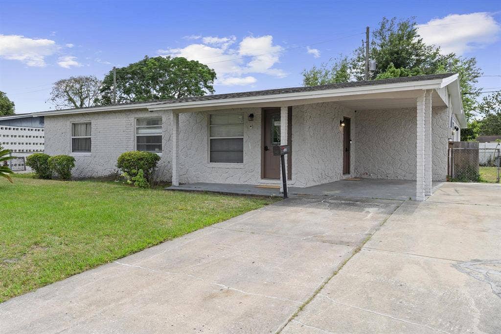 8 BR in Orlando