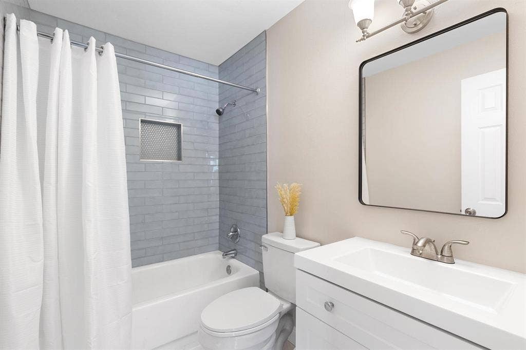 8 BR in Orlando