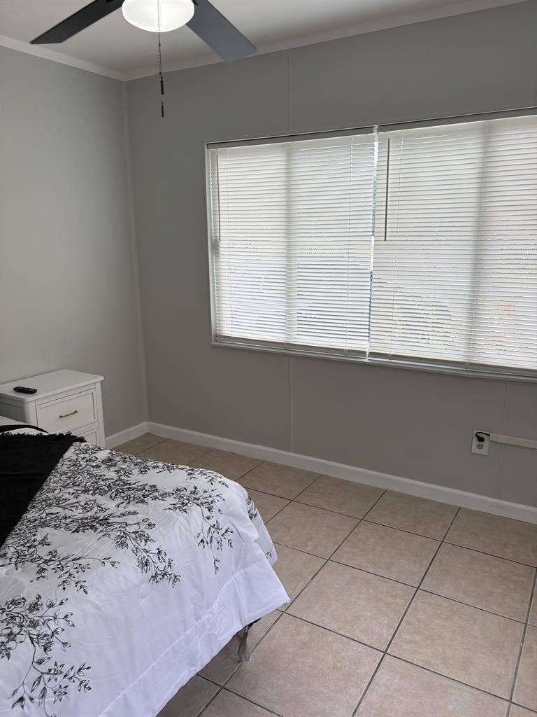 6 BR in Leesburg