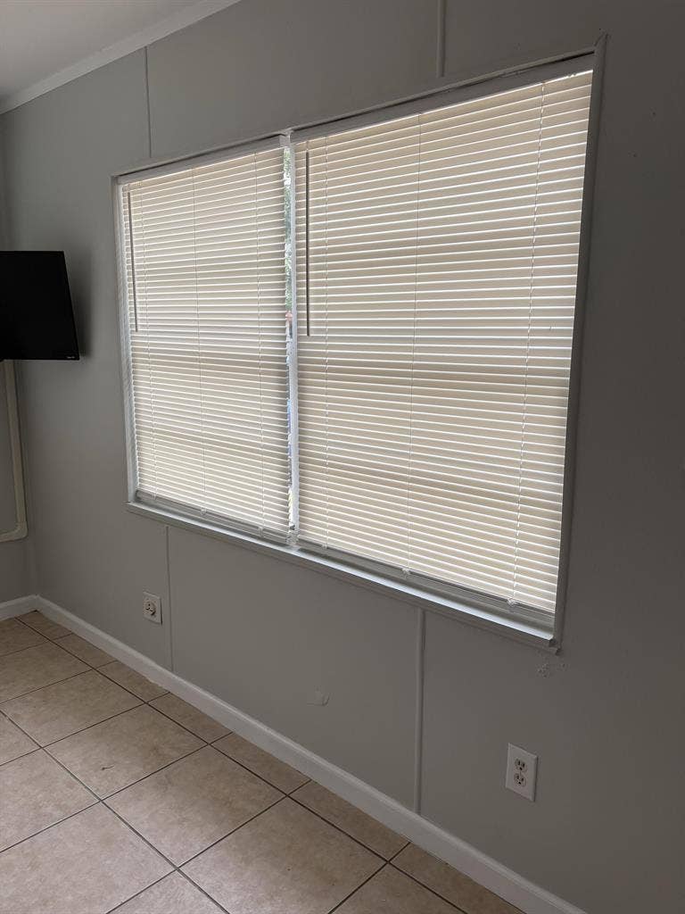 6 BR in Leesburg