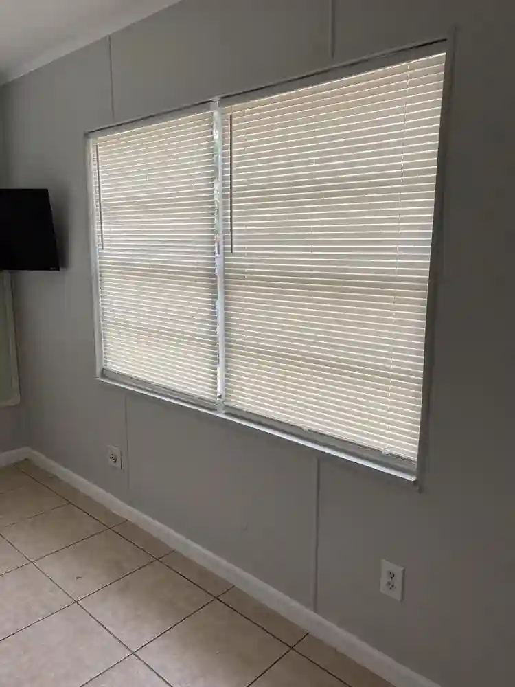 6 BR in Leesburg