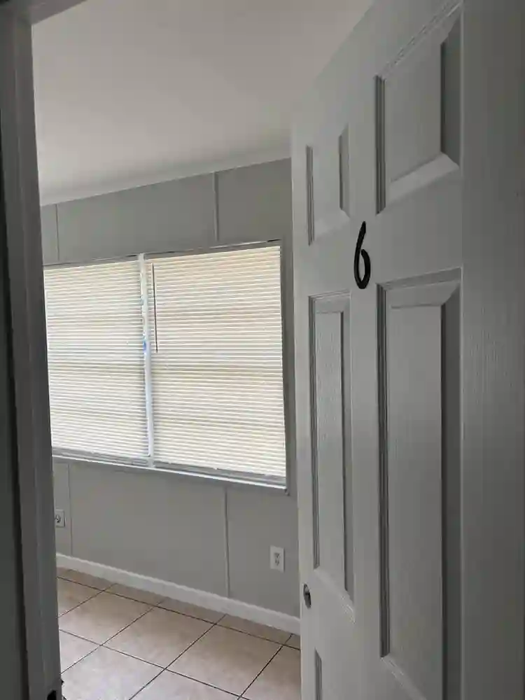 6 BR in Leesburg