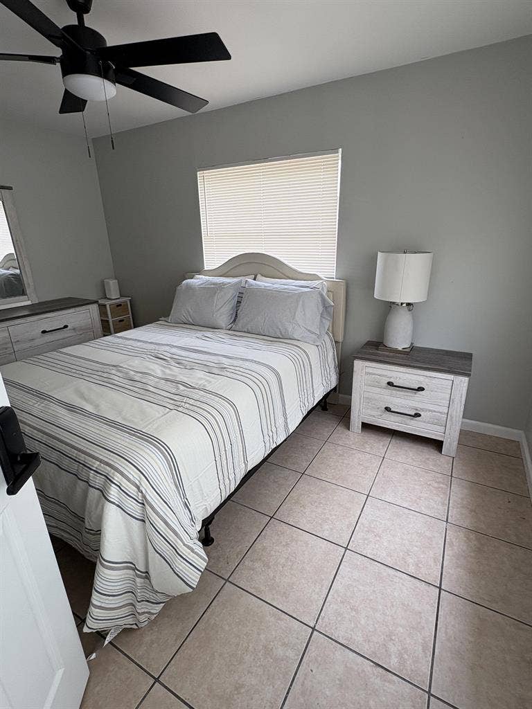 6 BR in Leesburg