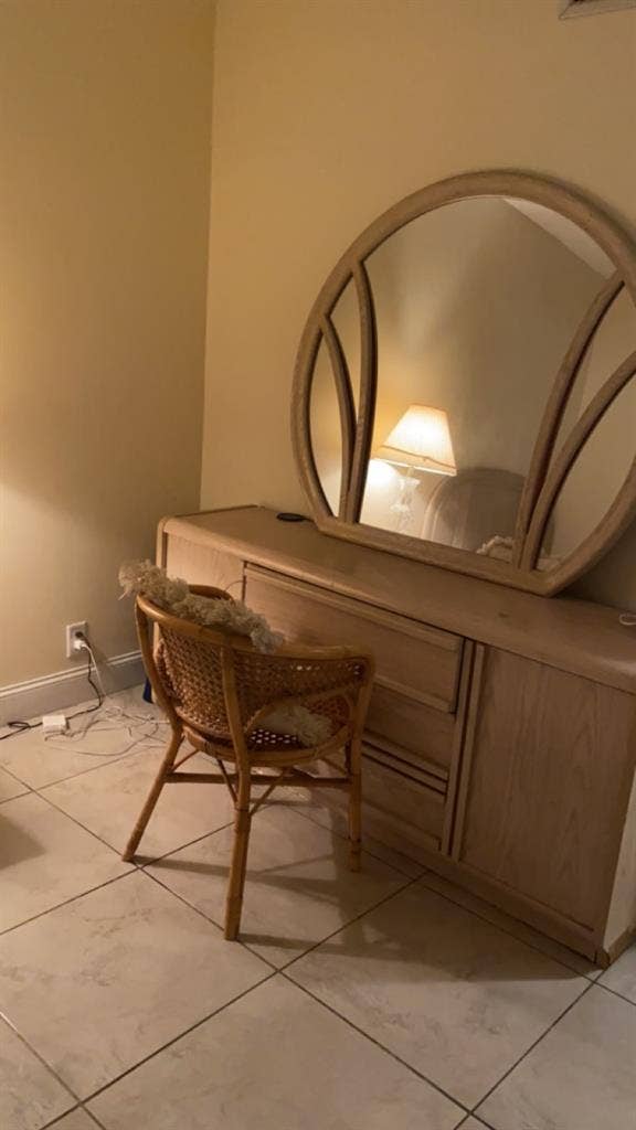 Furnished Room + bath hollywood,fl