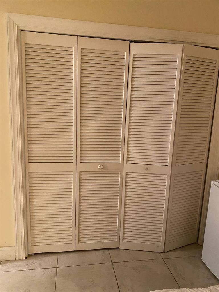 Furnished Room + bath hollywood,fl