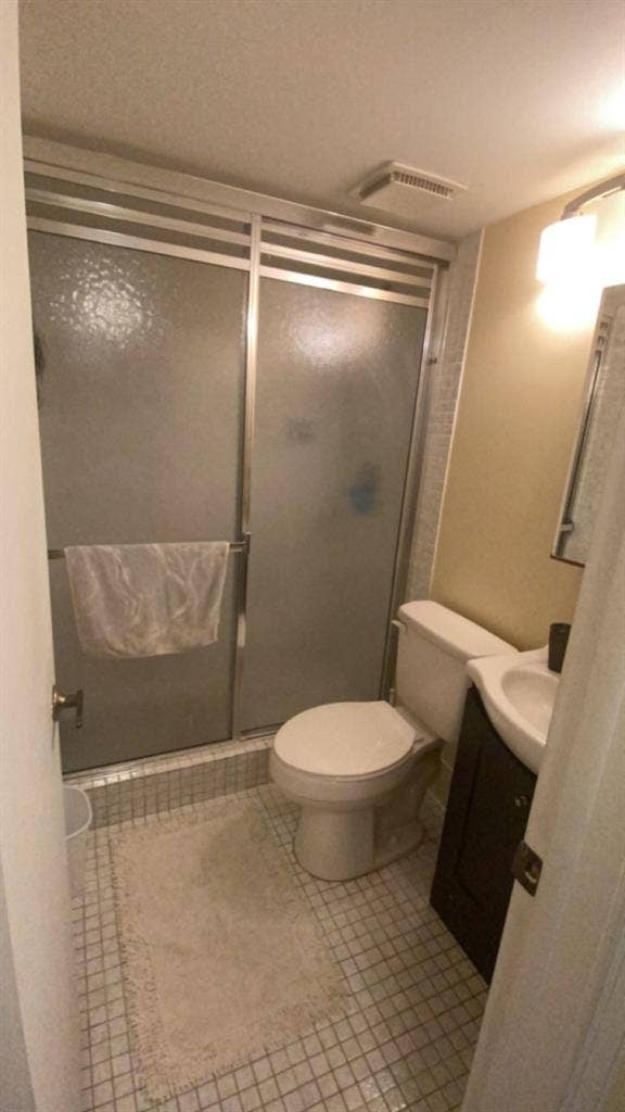 Furnished Room + bath hollywood,fl