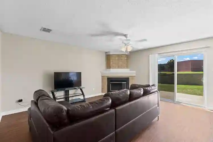 5 BR in Fort Worth