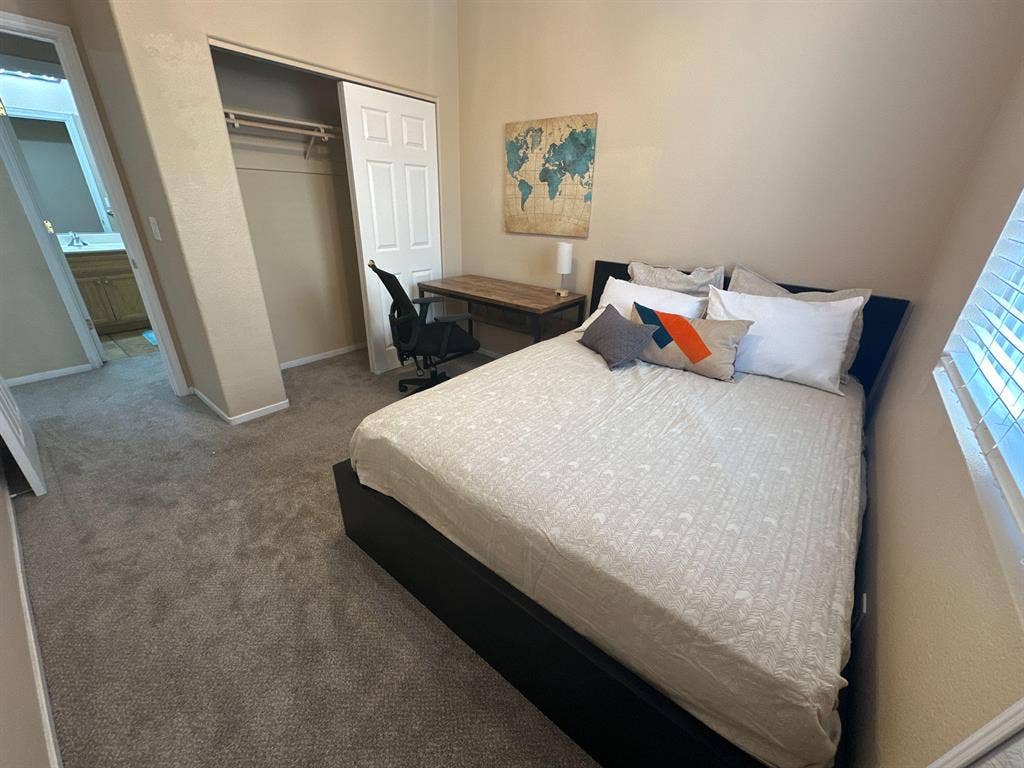 7 BR in Antelope