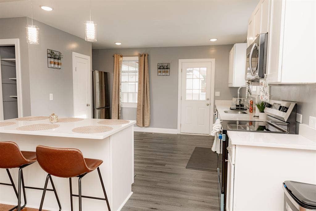 6 BR in Ettrick