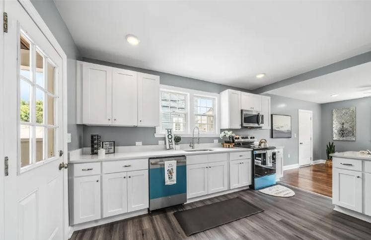 6 BR in Ettrick
