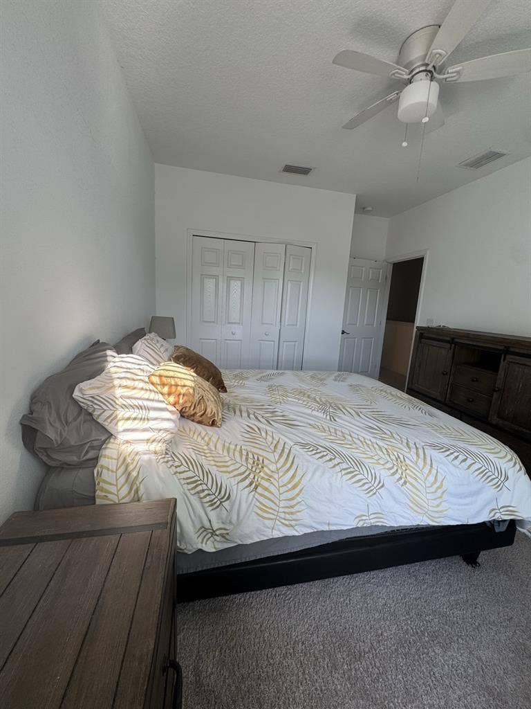 One bed one bath room for rent