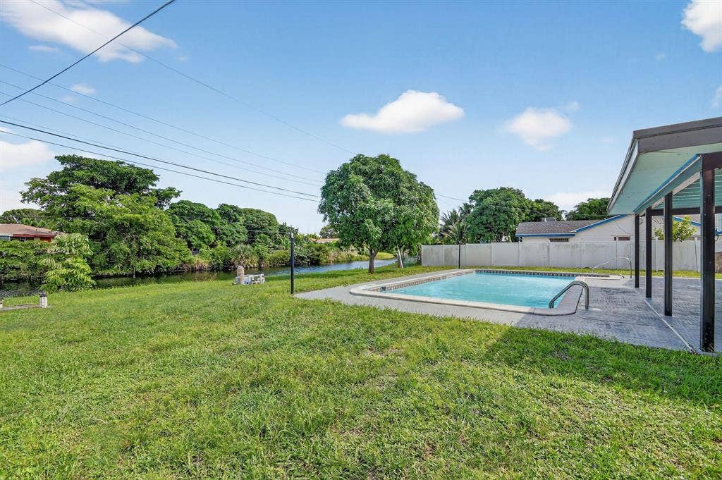 5 BR in West Palm Beach