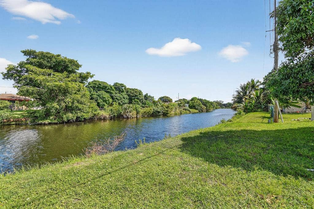 5 BR in West Palm Beach