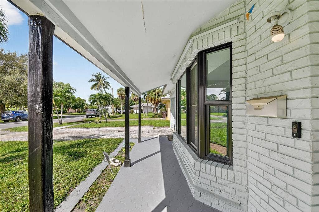 5 BR in West Palm Beach