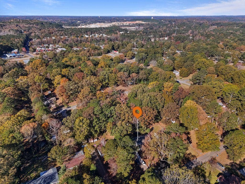 6 BR in Stockbridge