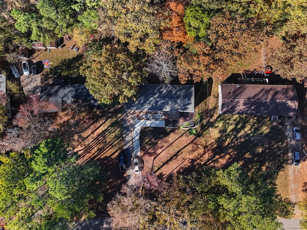 6 BR in Stockbridge